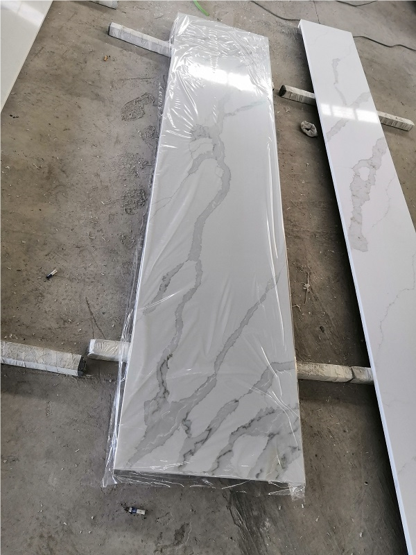 White Calacatta Quartz Stone