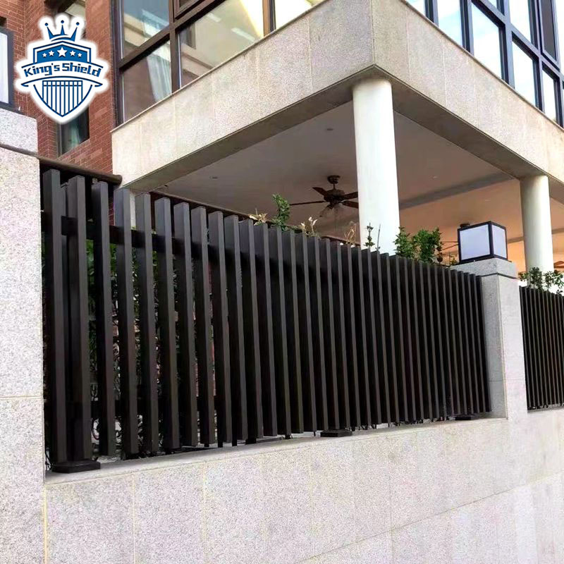 Modern Decorative Powder Coated Black Garden Metal Slat Aluminum Blade Fence