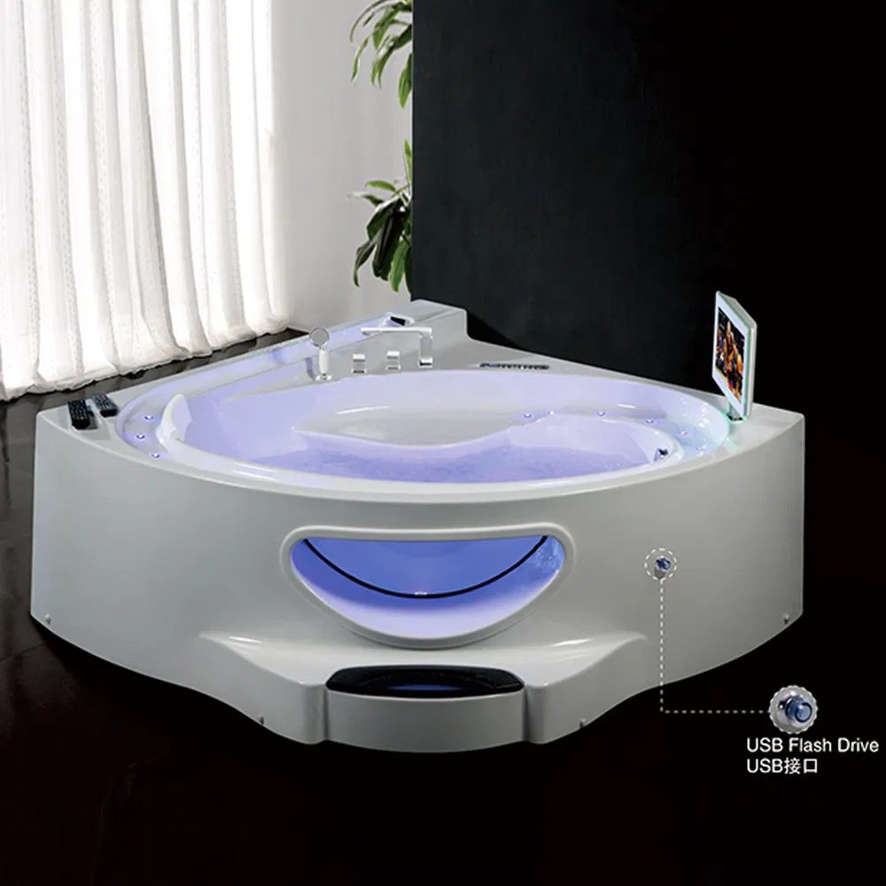 Угловая ванна с гидромассажем и ТВ