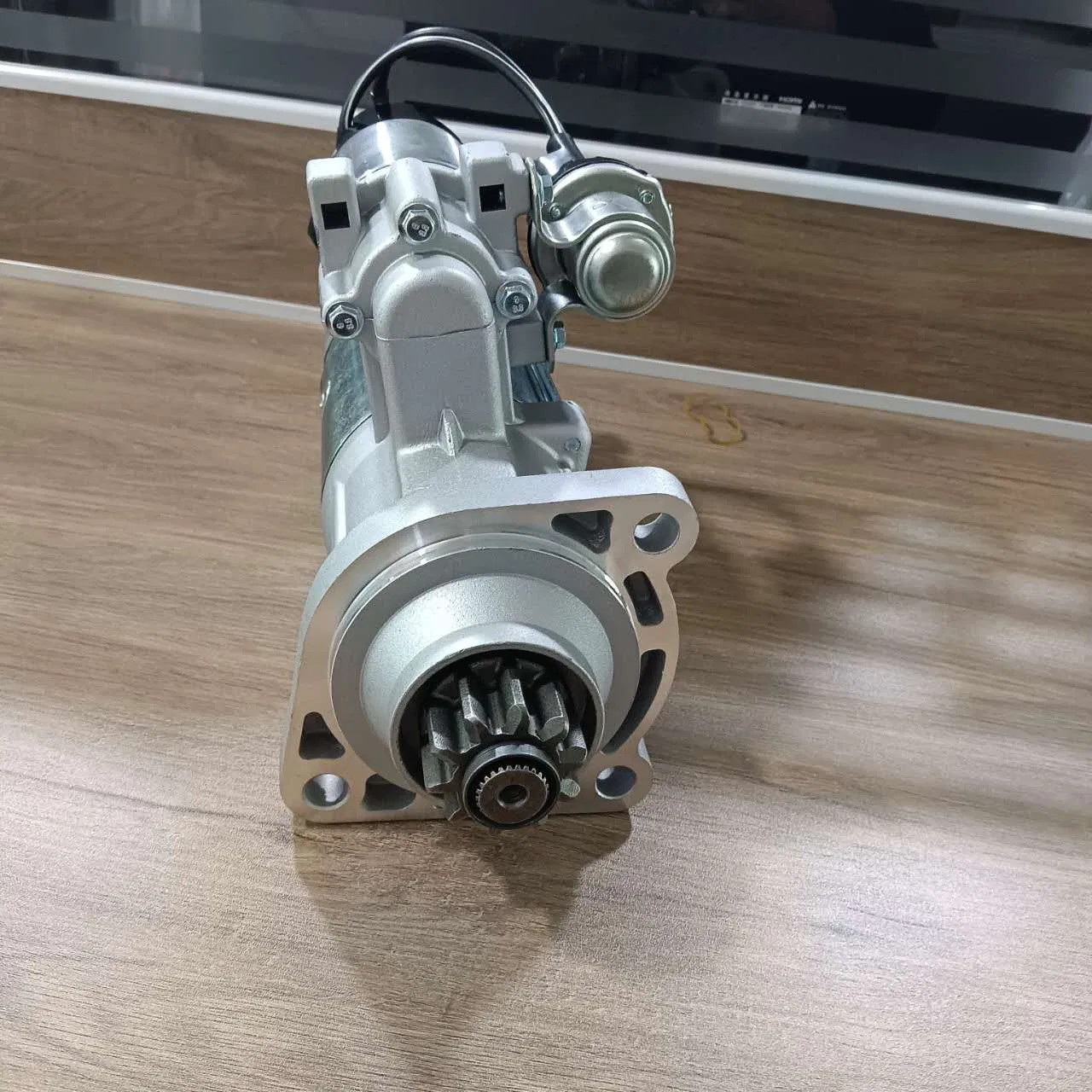 Стартер-генератор QDJ2801 24V 8кВт для грузовиков