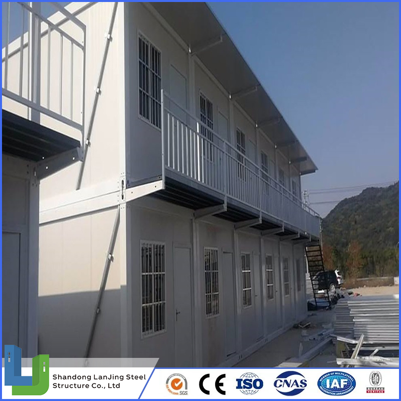 Modern Design Luxury Living 3 Bedroom Container House with Toilet Container House Coffee Shop