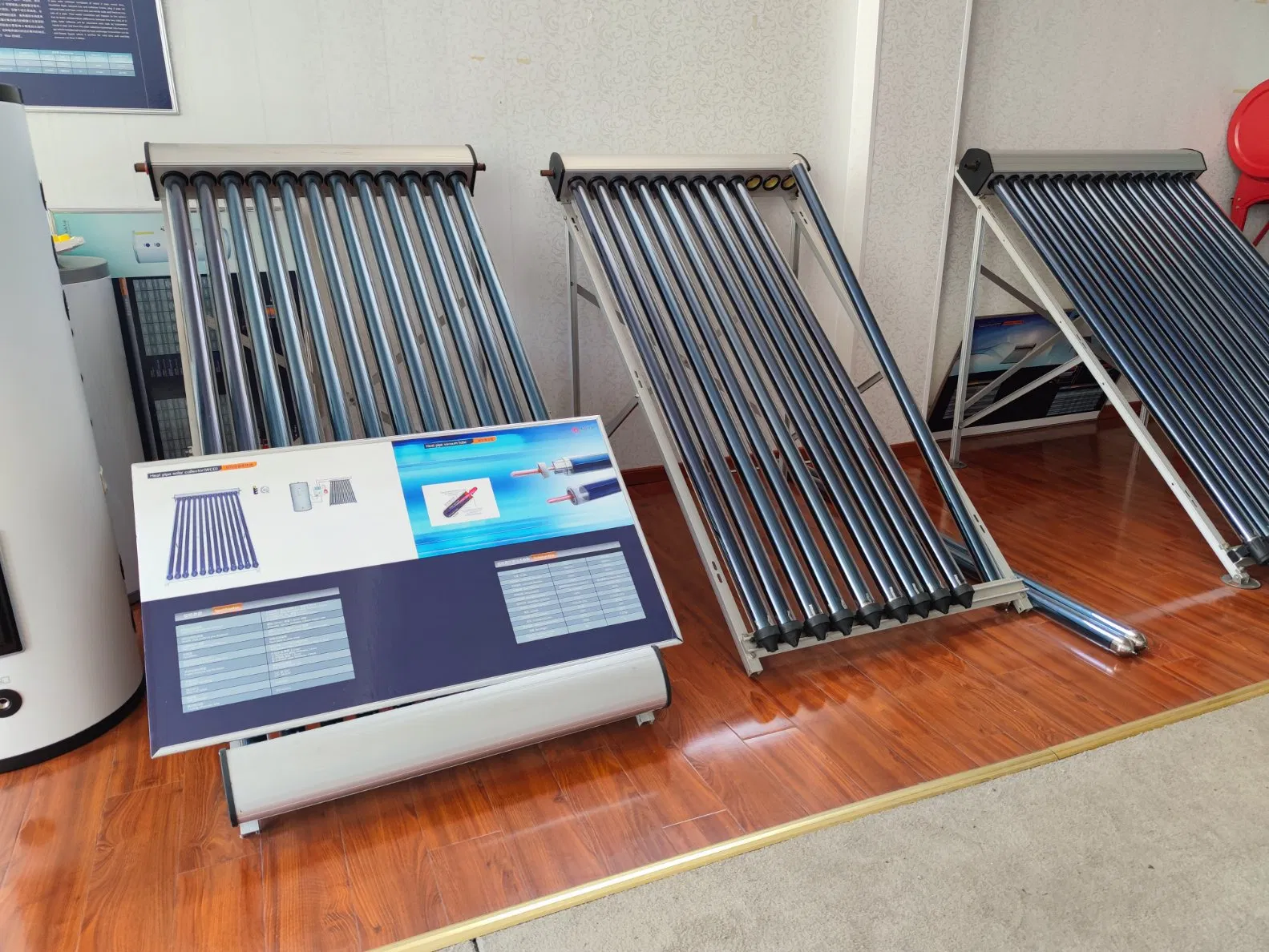 Reliable Solar Water Heater with Innovative Borosilicate Glass Tubes