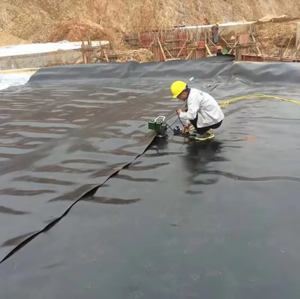 Customized Thickness Black HDPE Farm Fish Breeding Geomembrane