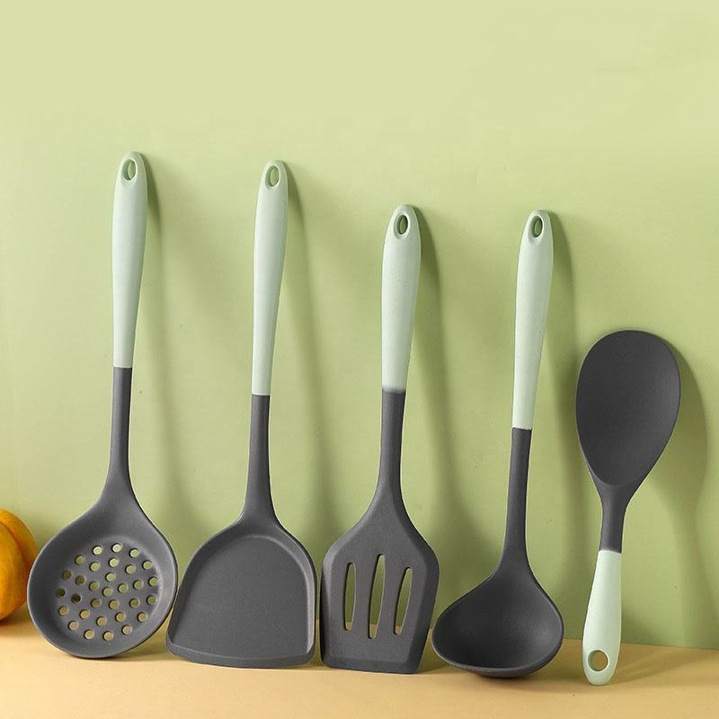CT-27 Hot Selling Silicone Utensil Set with Wooden Handle Kitchenware Accessories
