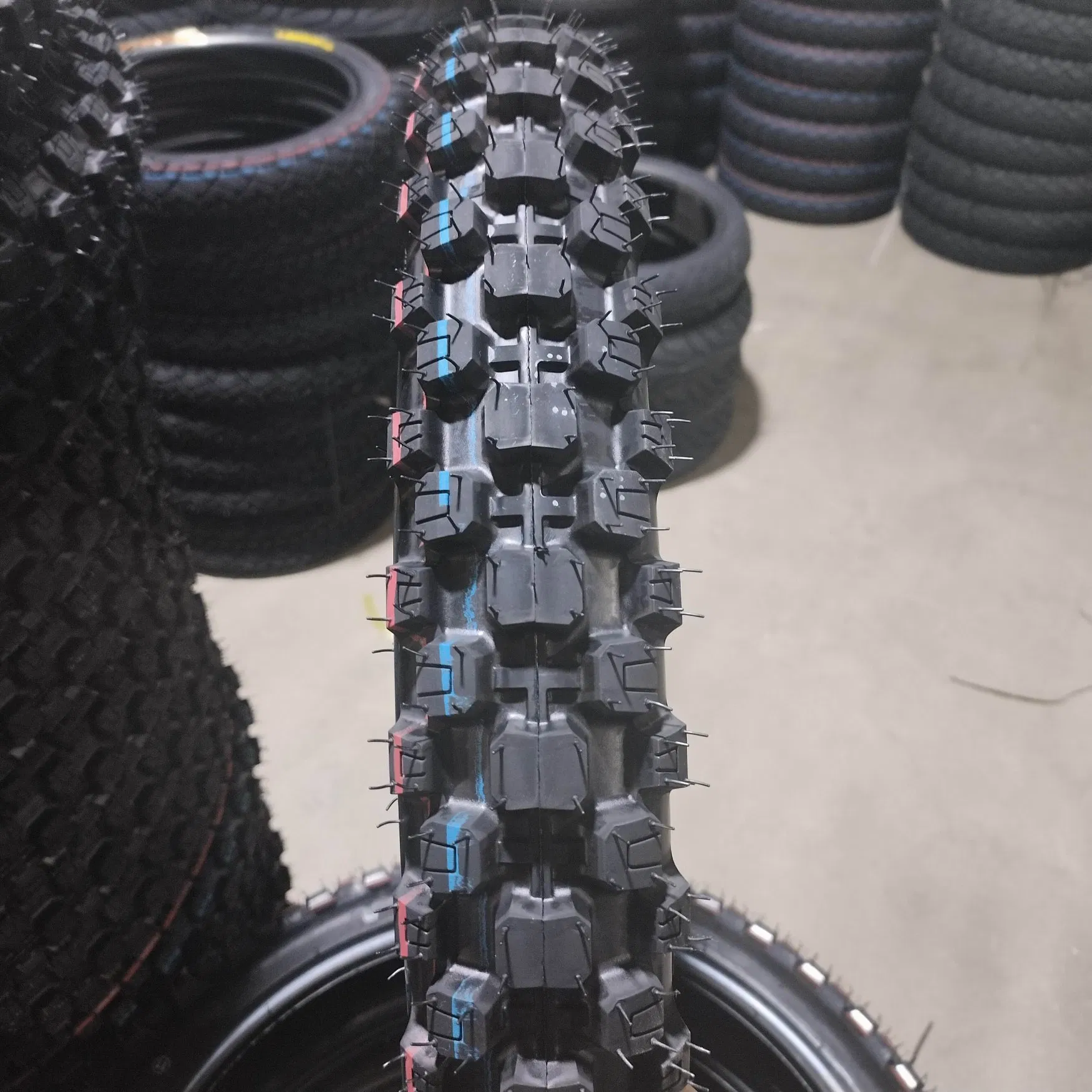 Шины для мотоциклов и скутеров 8-22 дюйма