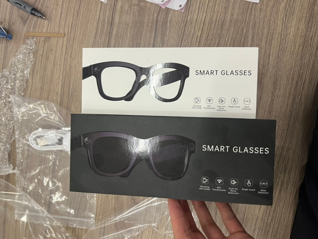 Factory Wholesale Ai Smart Glasses with 4K Camera, Color Change Eye Protection, IP65 Waterproof, Realtime Translation